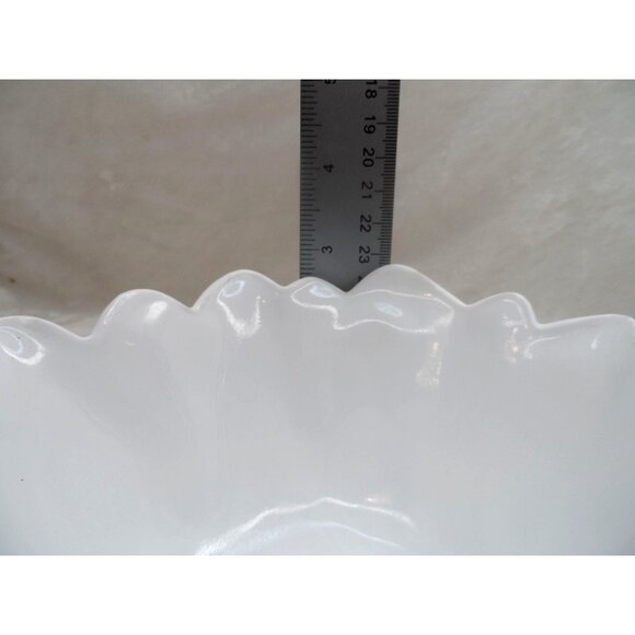 Lily Pons Indiana Milk Glass Candy Dish Bowl Flower White 7" Sunflower Design - Picture 6 of 7